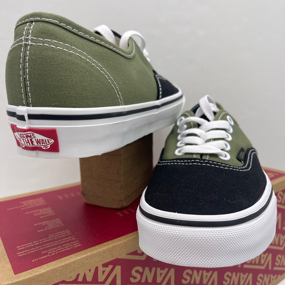 Vans Men’s Authentic
Pop Loden Green
VN000BW5ZBF Sneakers - Picture 7 of 16